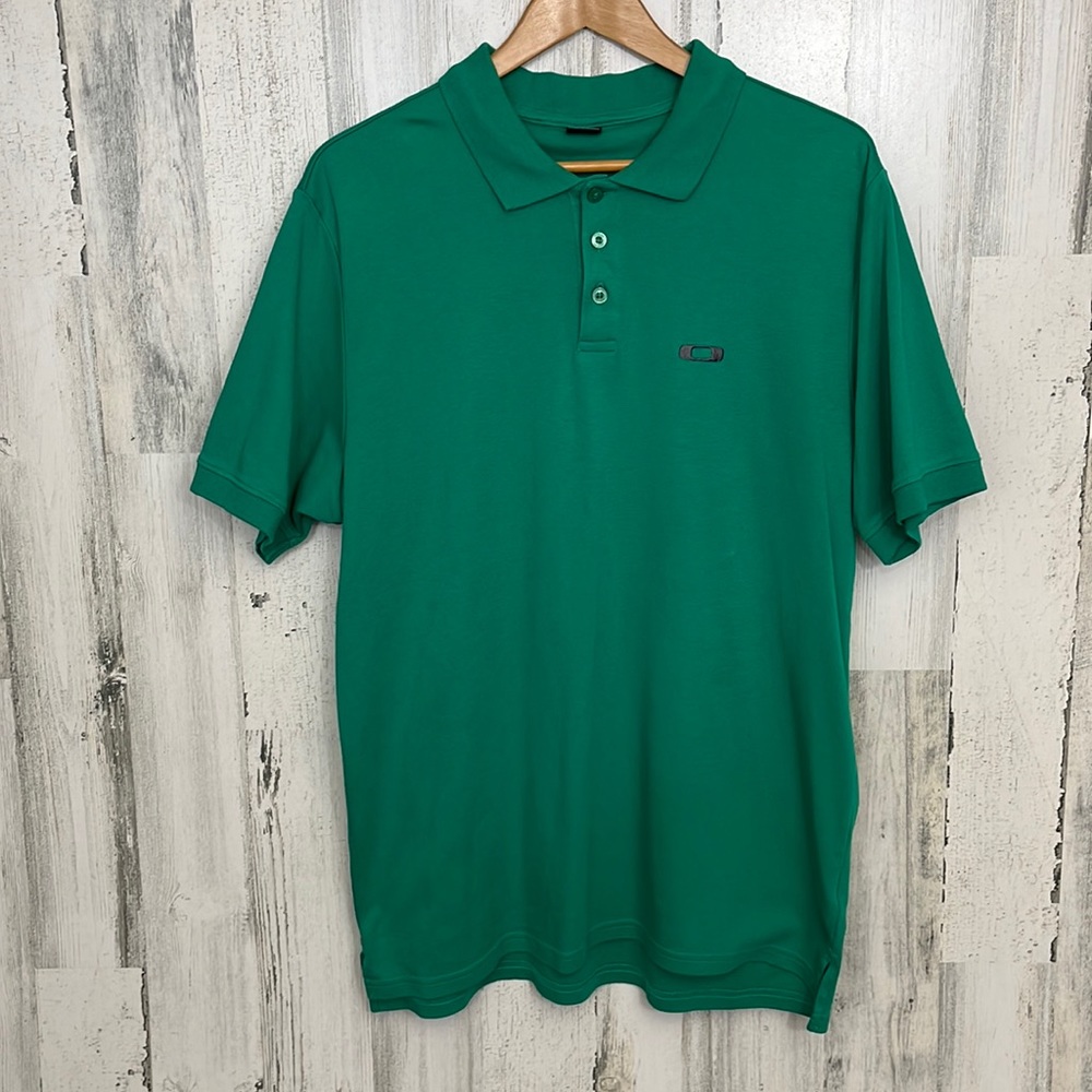 mens nice green polo top size XL OAKLEY
